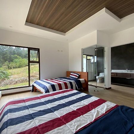 Arte De Plumas Birding Lodge カルタゴ エクステリア 写真