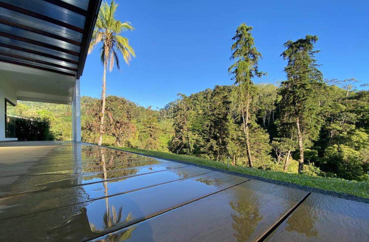Arte De Plumas Birding Lodge カルタゴ エクステリア 写真