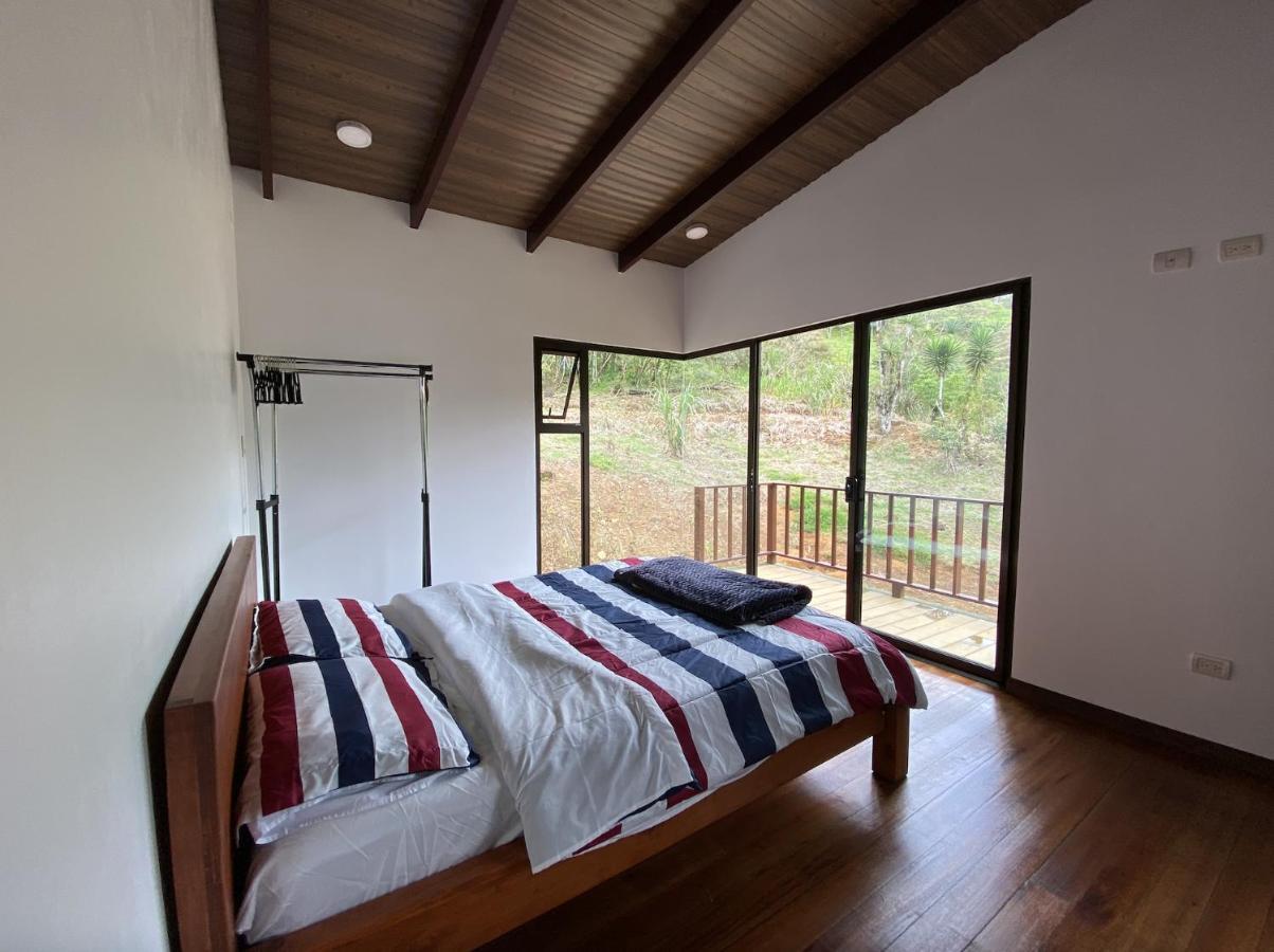 Arte De Plumas Birding Lodge カルタゴ エクステリア 写真