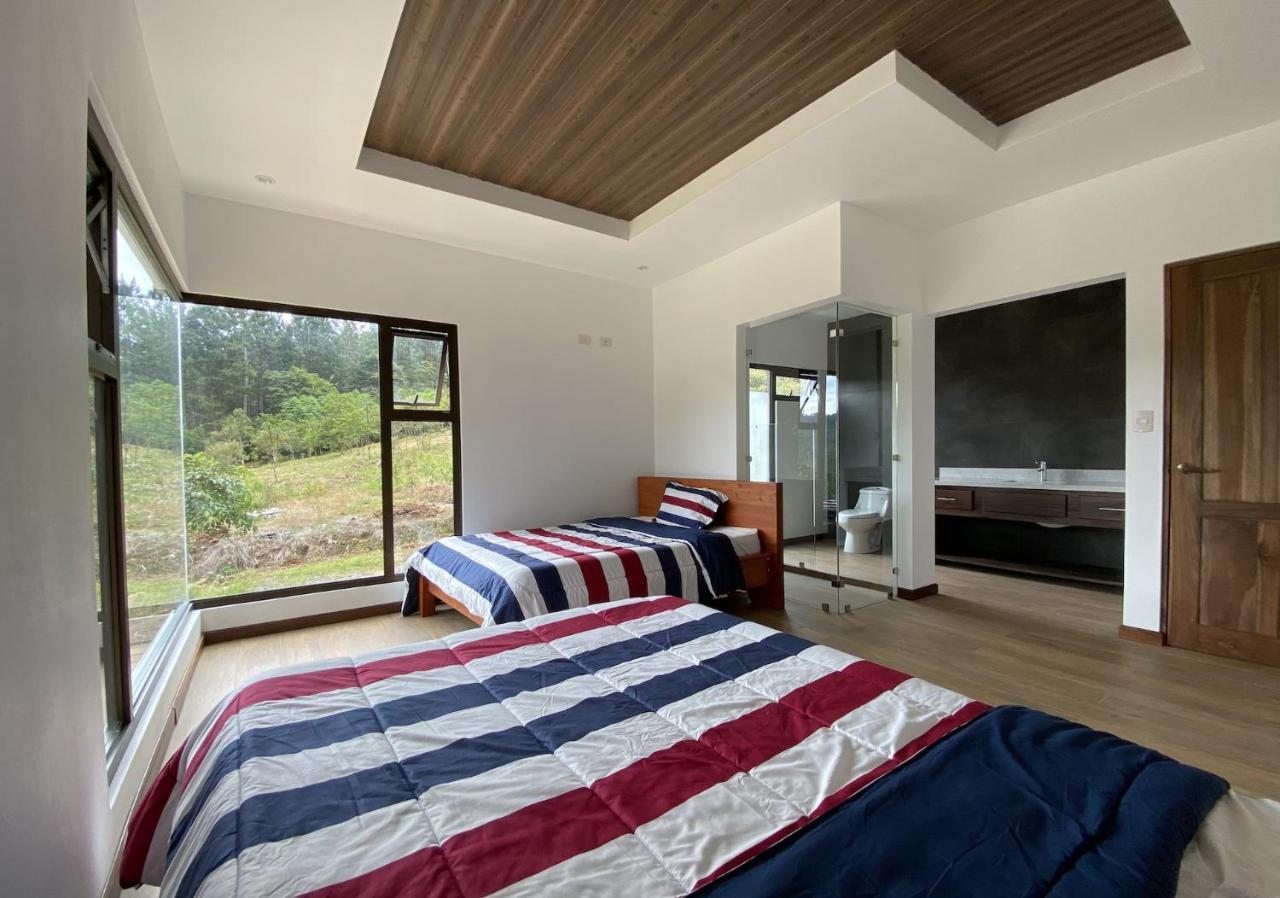 Arte De Plumas Birding Lodge カルタゴ エクステリア 写真
