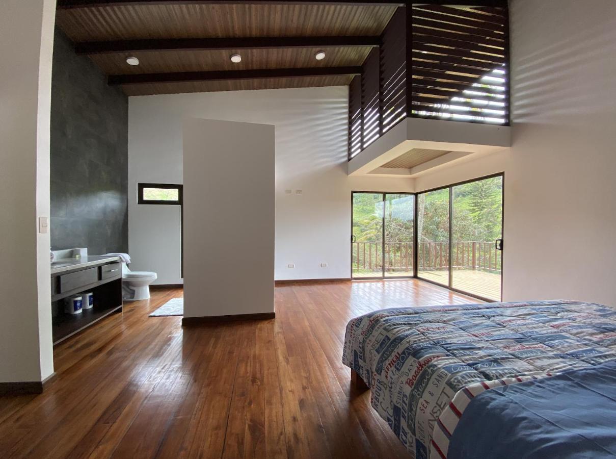 Arte De Plumas Birding Lodge カルタゴ エクステリア 写真