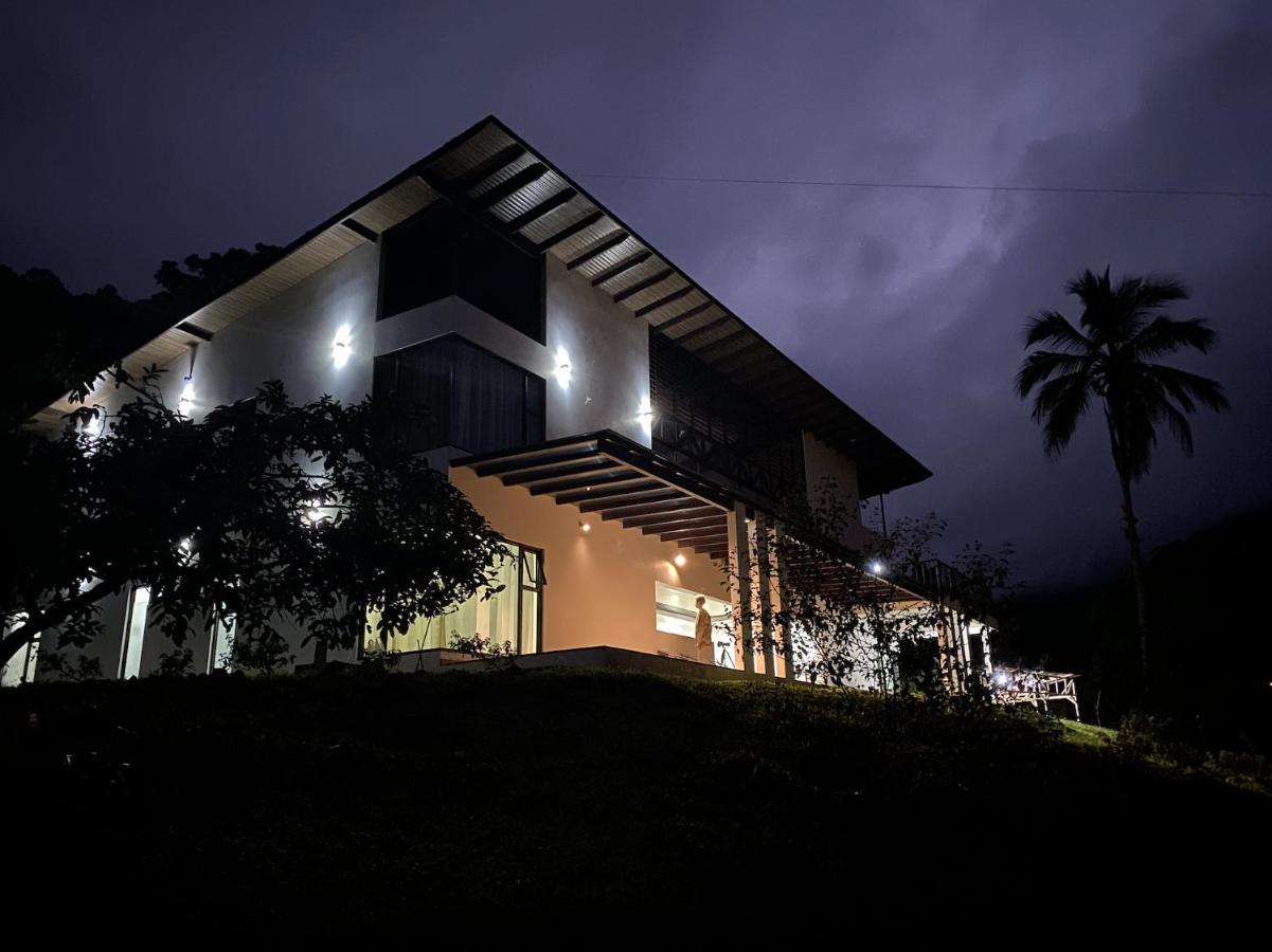 Arte De Plumas Birding Lodge カルタゴ エクステリア 写真